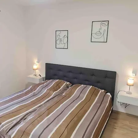 Mit Kamin Zum Wohlfuehlen Holiday home Frankenau
